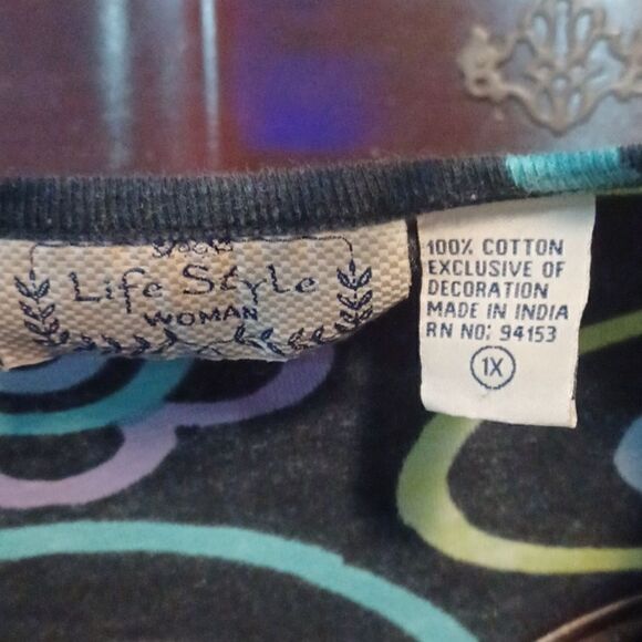 Lifestyle Women's Top   - Picture 3 of 5